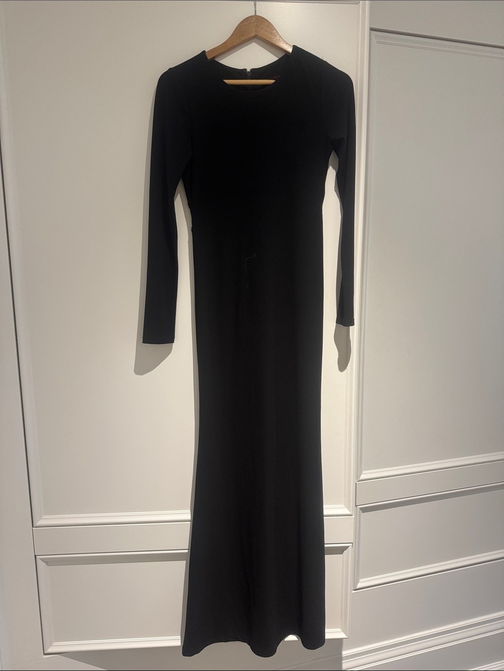 Alice + Olivia Black Women's Crewneck Top